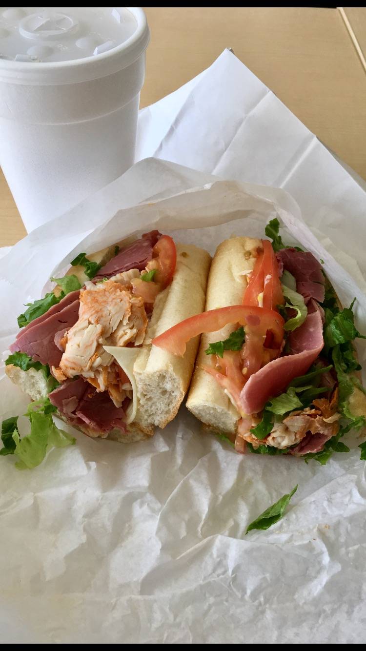 Bains Deli | meal takeaway | 1625 Chestnut St F12, Philadelphia, PA 19103, USA | 2159721711 OR +1 215-972-1711