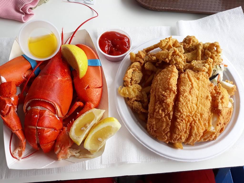 Markeys Lobster Pool | restaurant | 420 NH-286, Seabrook, NH 03874, USA | 6034742851 OR +1 603-474-2851