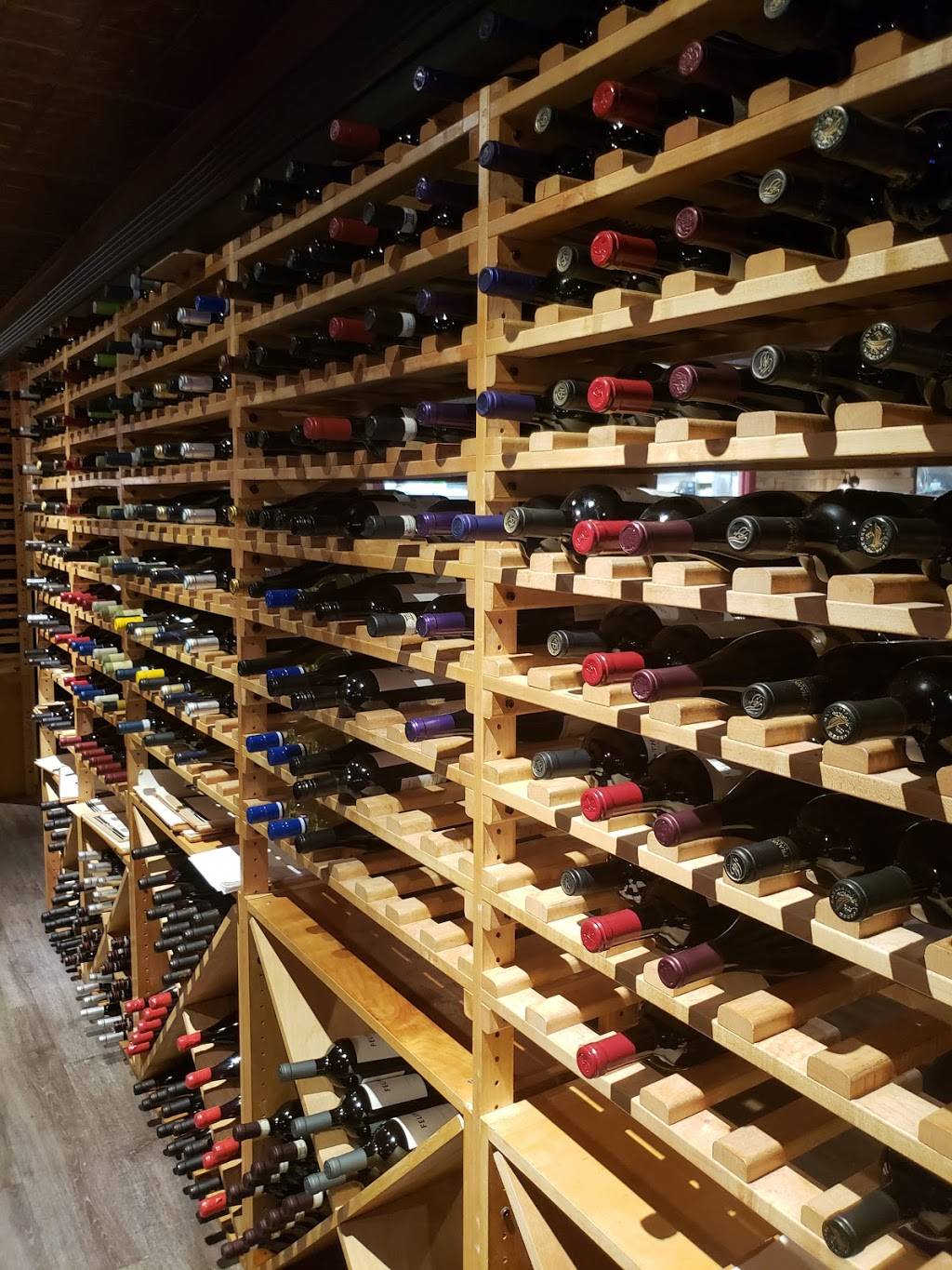 Cast Iron Chef Chop House & Oyster Bar | restaurant | 660 State St, New Haven, CT 06511, USA | 2037454669 OR +1 203-745-4669