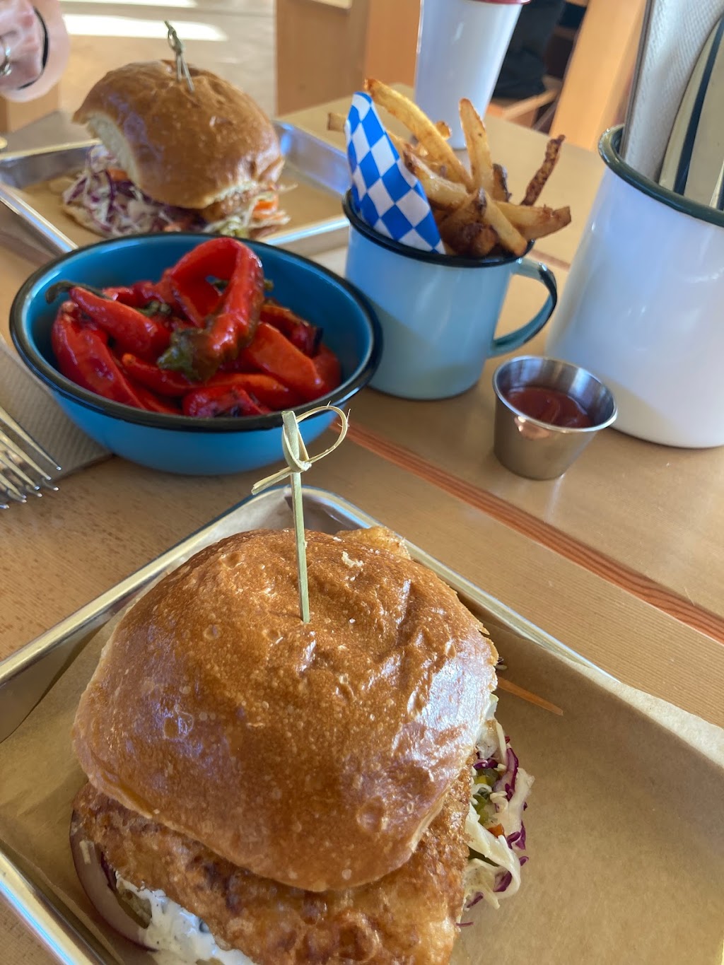 Valley Swim Club | restaurant | 18709 Arnold Dr, Sonoma, CA 95476, USA | 7072433032 OR +1 707-243-3032