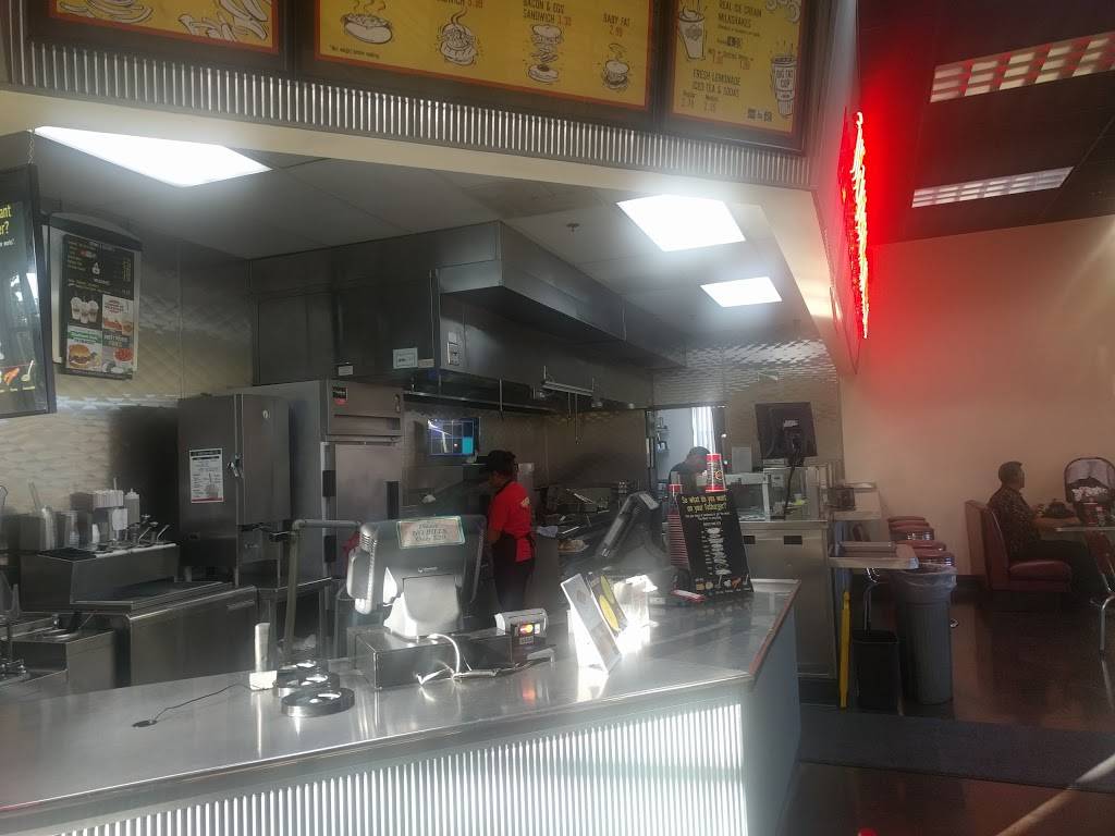 Fatburger | restaurant | 314 W Valley Pkwy, Escondido, CA 92025, USA | 7604899999 OR +1 760-489-9999