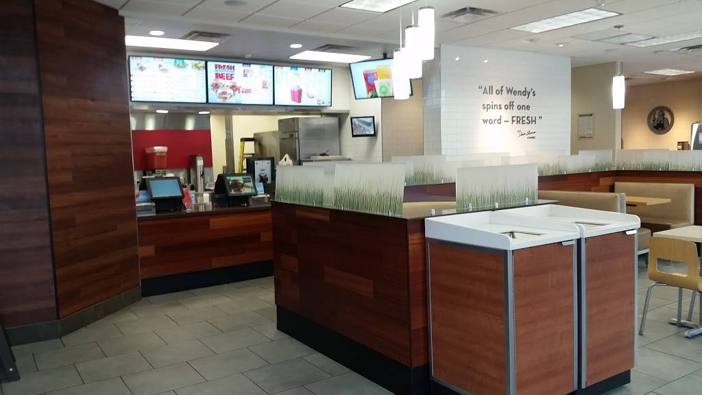 Wendys | restaurant | 401 N McKinley St, Corona, CA 92879, USA | 9513728216 OR +1 951-372-8216