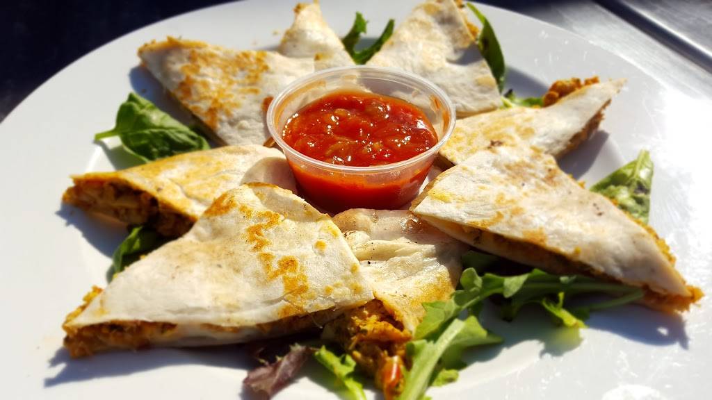 Restaurant La Marina | restaurant | 260 Avenue de Venise O, Venise-en-Québec, QC J0J 2K0, Canada | 4502445560 OR +1 450-244-5560