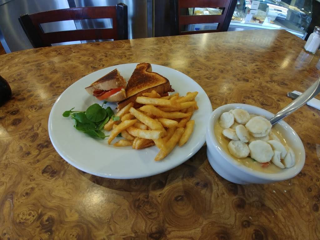 Un Arret Cafe | restaurant | 176 Pine St, Northampton, MA 01062, USA | 4137273236 OR +1 413-727-3236