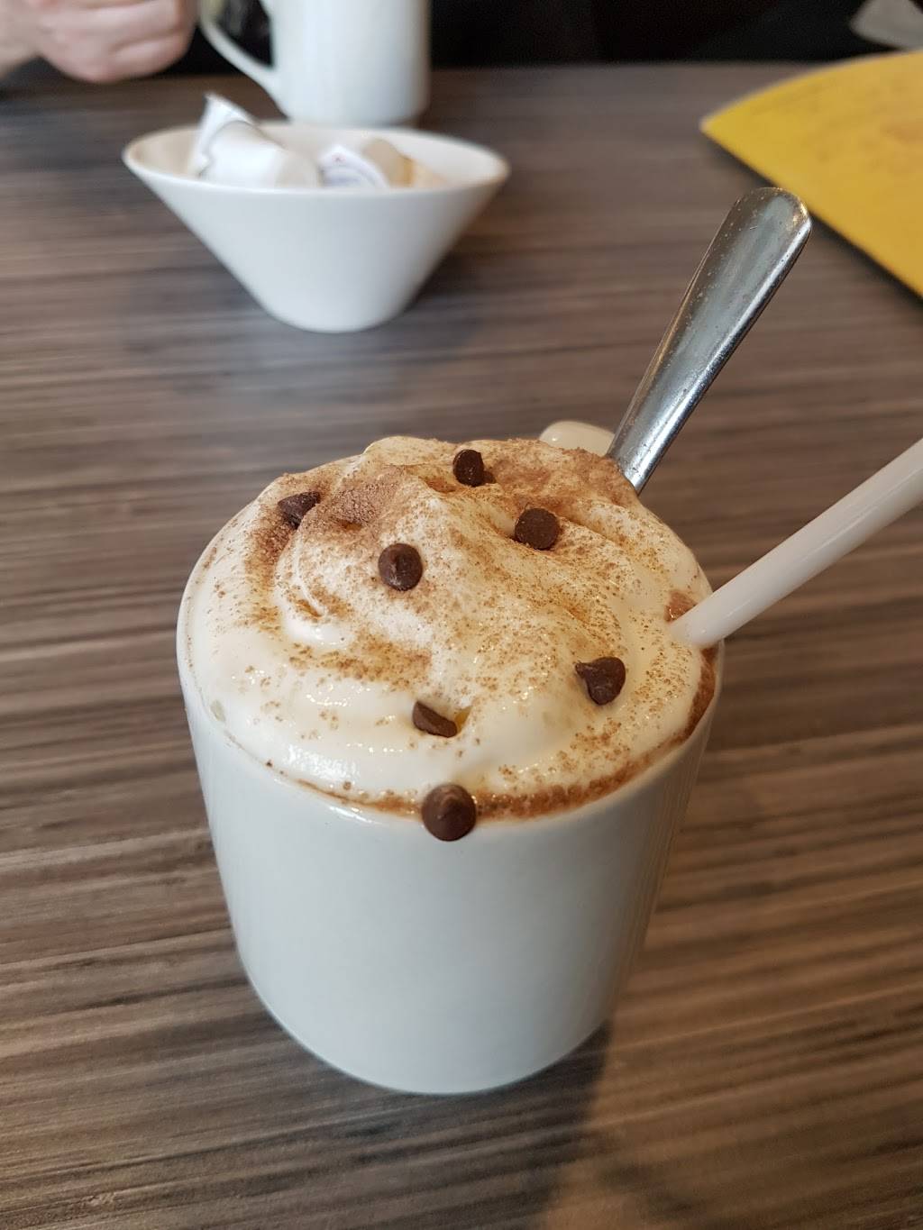 Eggsmart | restaurant | 224 Ritson Rd N unit c2.1, Oshawa, ON L1G 1Z7, Canada | 9054042111 OR +1 905-404-2111