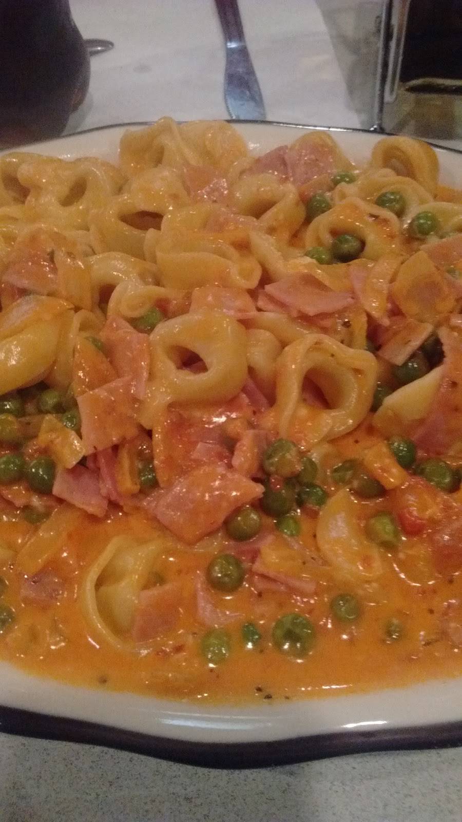 Enzos Pizza | restaurant | 237 W Commodore Blvd, Jackson, NJ 08527, USA | 7329288088 OR +1 732-928-8088