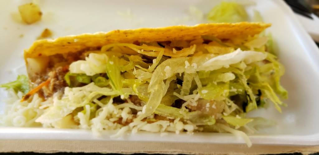 Margaritas Kitchen & Cantina | restaurant | 879 W Harbor Dr, San Diego, CA 92101, USA | 6192393800 OR +1 619-239-3800