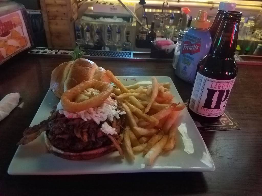 Mustangs Bar & Grill | restaurant | 482 Gardner St, South Beloit, IL 61080, USA | 7794750048 OR +1 779-475-0048