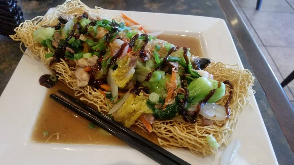 Pho Fusion | restaurant | 16700 Bayview Ave, Newmarket, ON L3X 1W1, Canada | 9052351054 OR +1 905-235-1054
