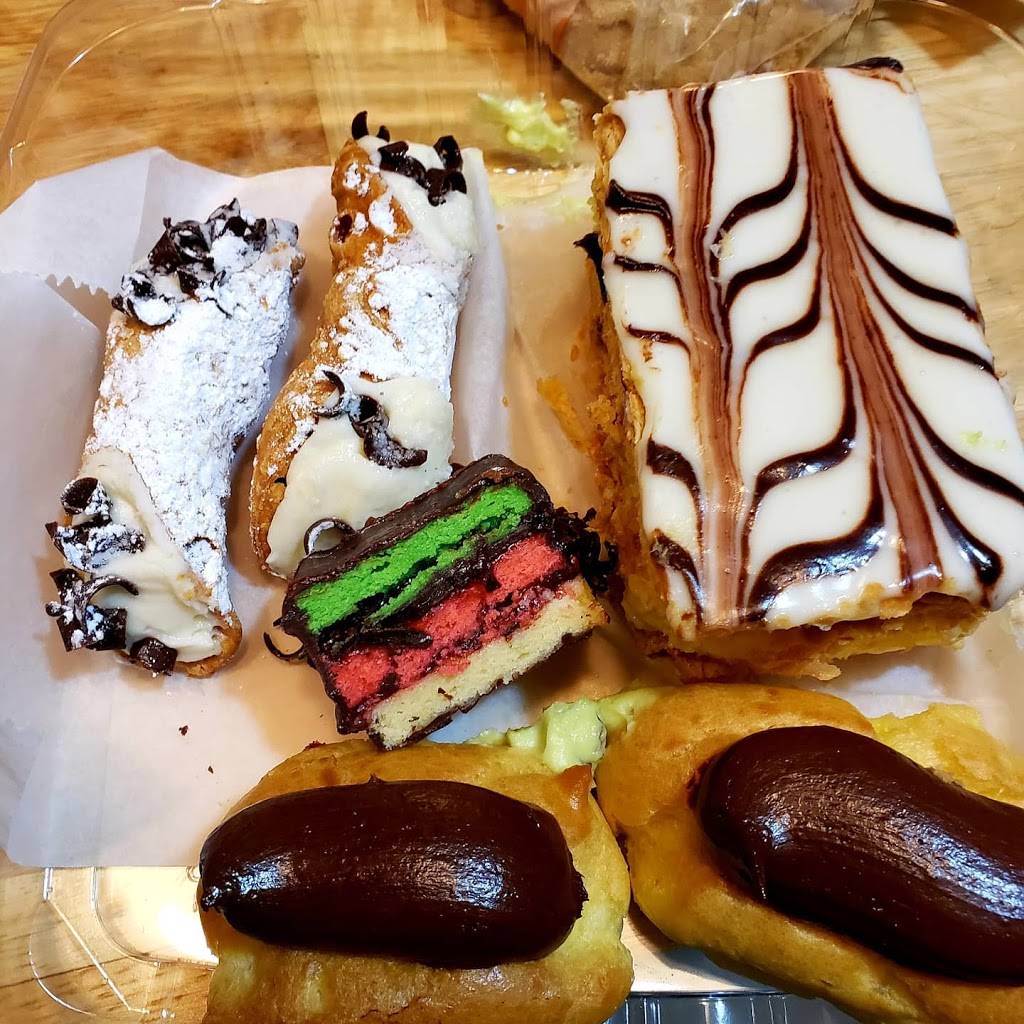 Gallo Italian Supper Club and Bakery | bakery | 3470 S Broadway, Englewood, CO 80113, USA | 3033539917 OR +1 303-353-9917