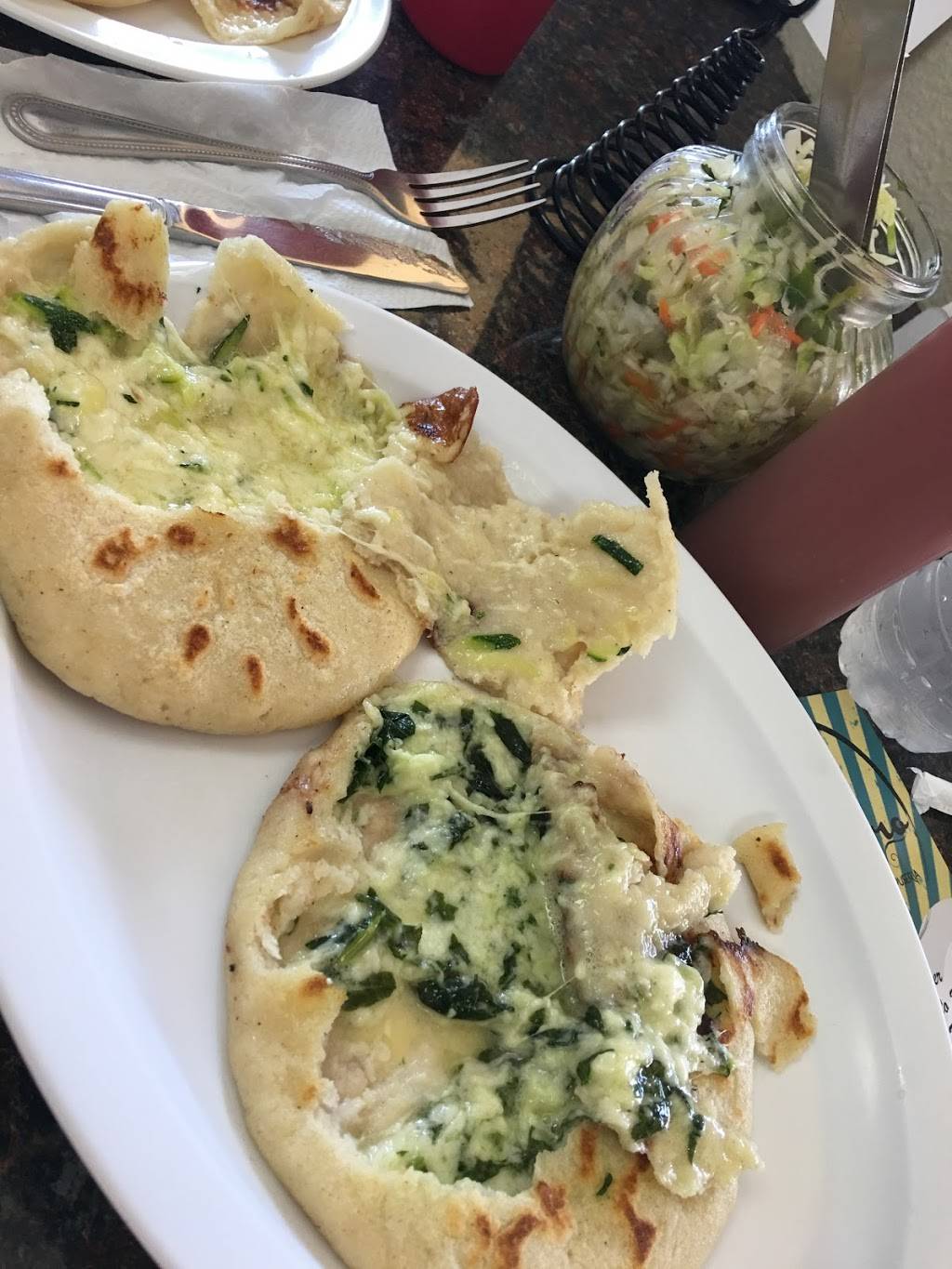 El Chero | restaurant | 16502 S Main St, Gardena, CA 90248, USA | 3105150107 OR +1 310-515-0107