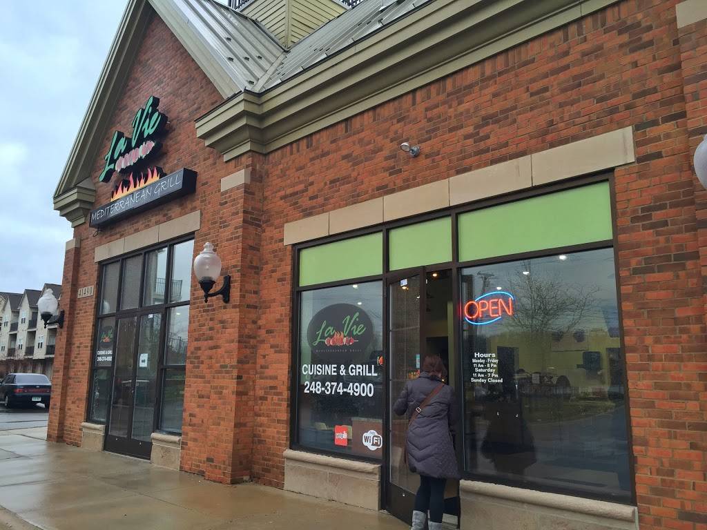 La Vie Mediterranean Grill | restaurant | 41490 Grand River Ave, Novi, MI 48375, USA | 2483744900 OR +1 248-374-4900