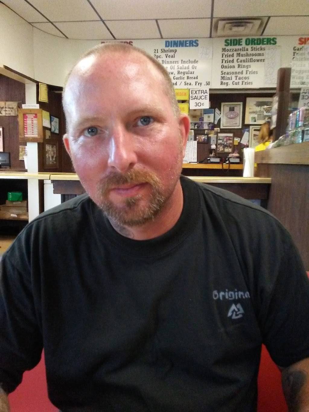 Pepes Pizza | restaurant | 250 S Parker St, Marine City, MI 48039, USA | 8107653505 OR +1 810-765-3505