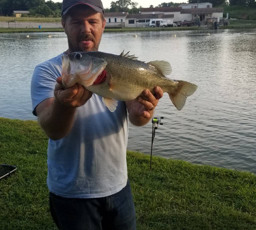 Joes Lake and Restaurant -THE HEART OF SUGAR - TeT, S.C. | restaurant | 155 Lake Pl, Greer, SC 29651, USA | 8648773400 OR +1 864-877-3400