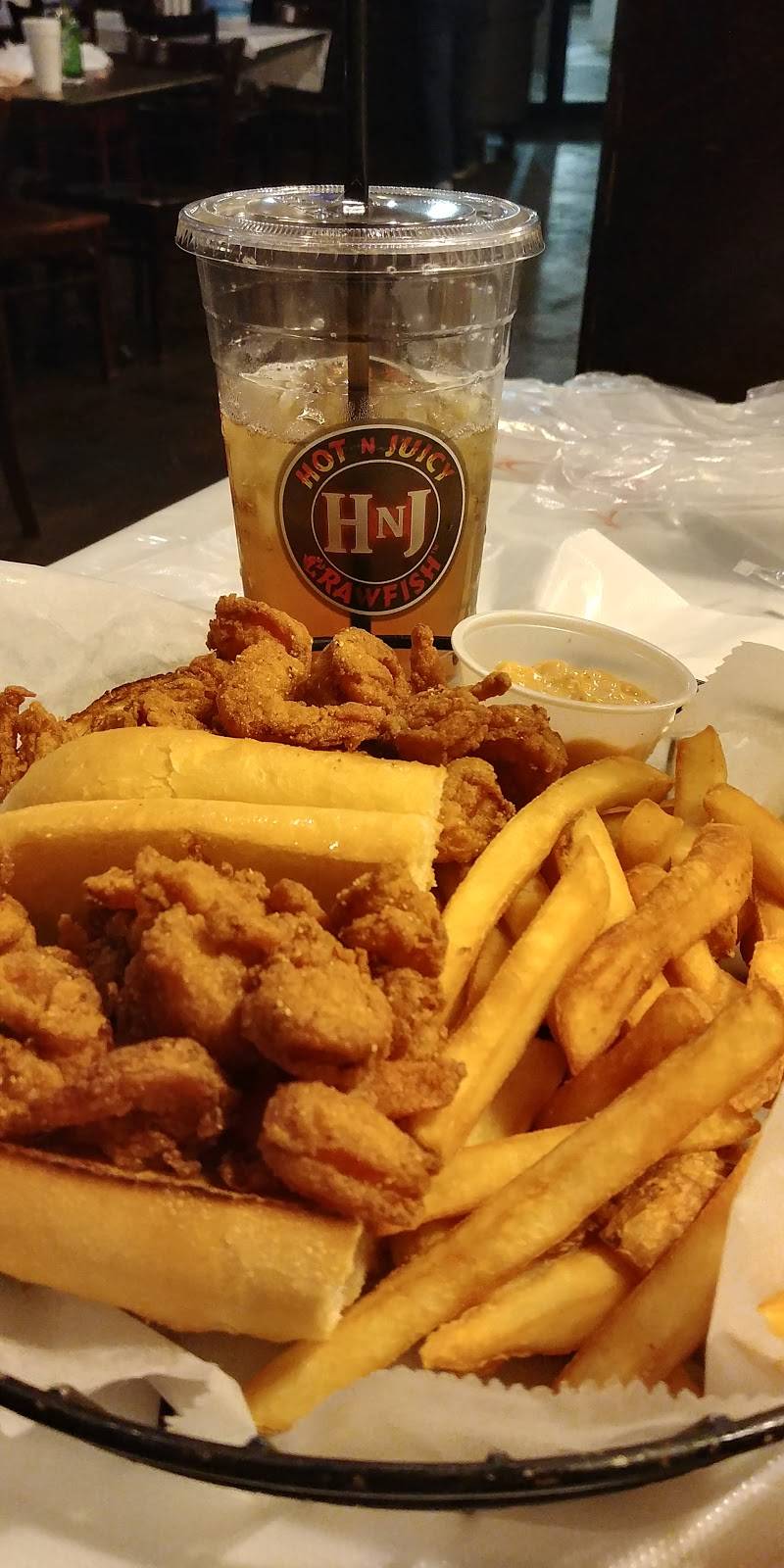 Hot N Juicy | restaurant | 7572 W Sand Lake Rd, Orlando, FL 32819, USA | 4073704655 OR +1 407-370-4655