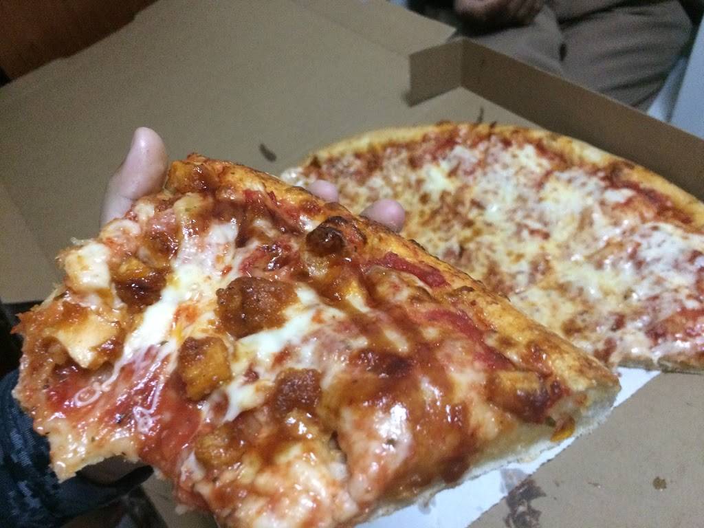 Medina Fried Chicken | restaurant | 7617 101st Ave, Jamaica, NY 11416, USA | 7186590652 OR +1 718-659-0652