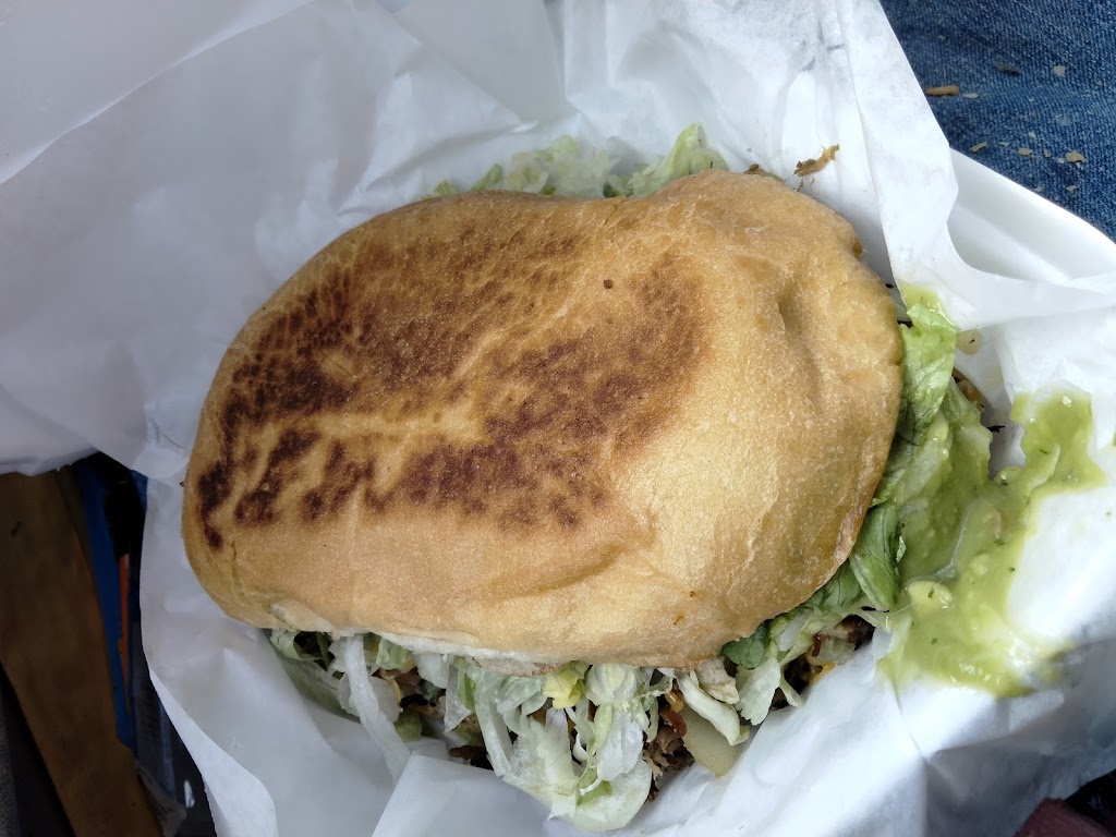 Betos | restaurant | 230 E Main St, Grantsville, UT 84029, USA | 4352490092 OR +1 435-249-0092