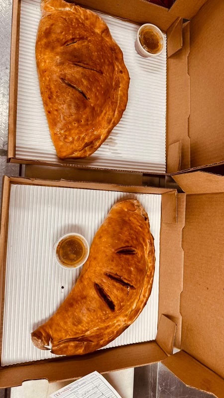 Mendia’s MexicanPizza-food truck | restaurant | 1611 W Bristol St, Elkhart, IN 46514, USA | 5743229681 OR +1 574-322-9681