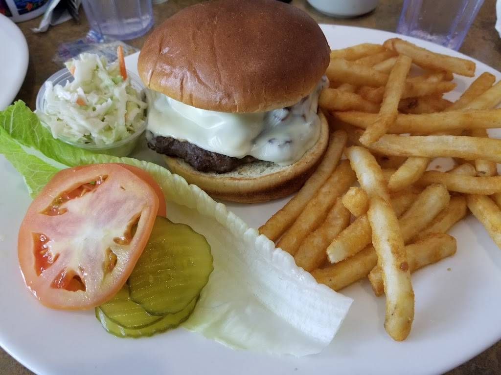 Fountain Park Restaurant | restaurant | 922 N 8th St, Sheboygan, WI 53081, USA | 9204523009 OR +1 920-452-3009