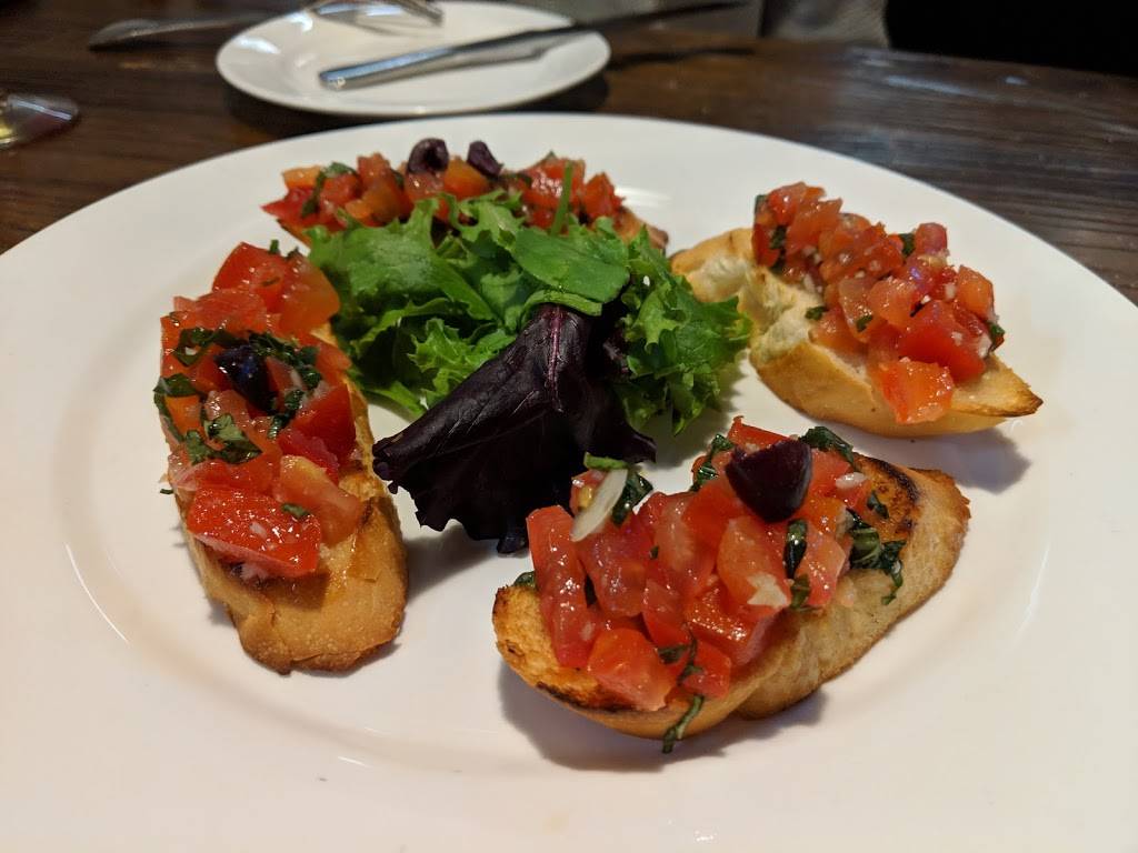 Frutti De Mar Grill | restaurant | 431 Tyler St, Monterey, CA 93940, USA | 8317472212 OR +1 831-747-2212