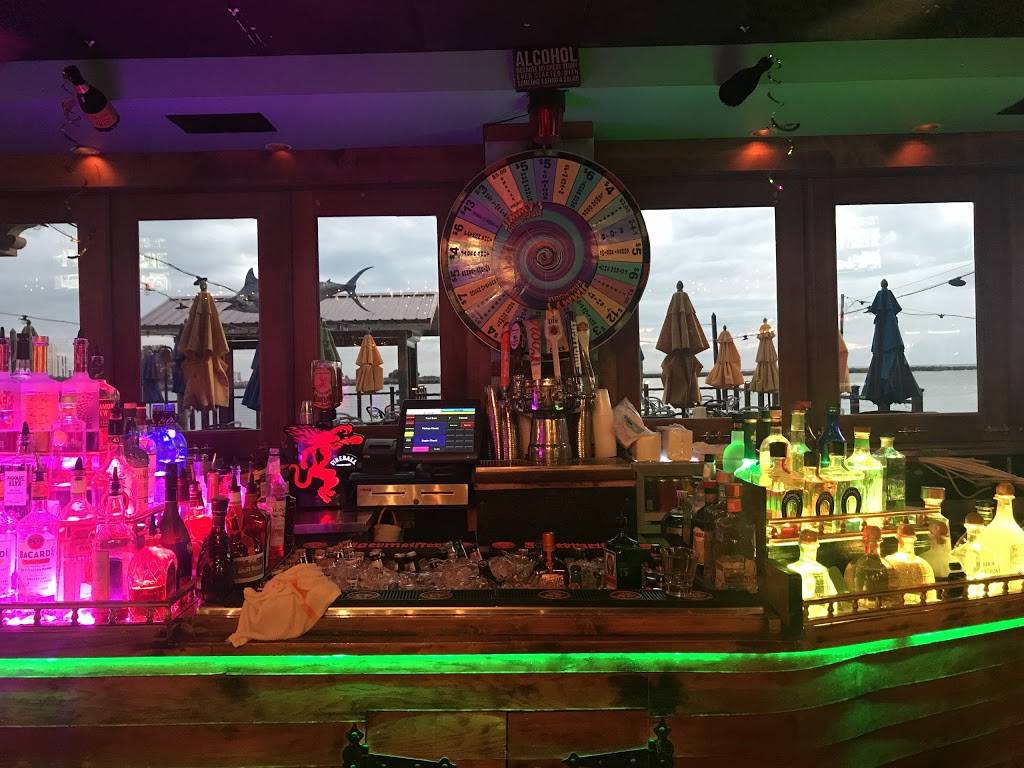 Jimmys Fish House & Iguana Bar | restaurant | 521 S Gulfview Blvd, Clearwater Beach, FL 33767, USA | 7274469720 OR +1 727-446-9720