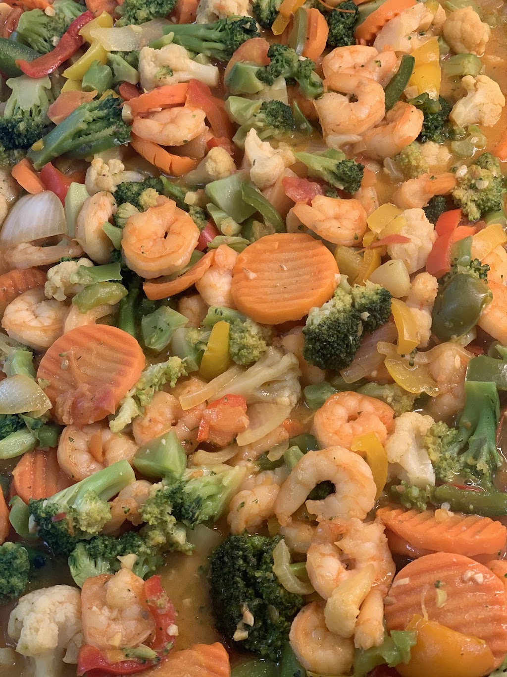 Alves Grocery | meal takeaway | 274 N Main St, Brockton, MA 02301, USA | 5085867595 OR +1 508-586-7595