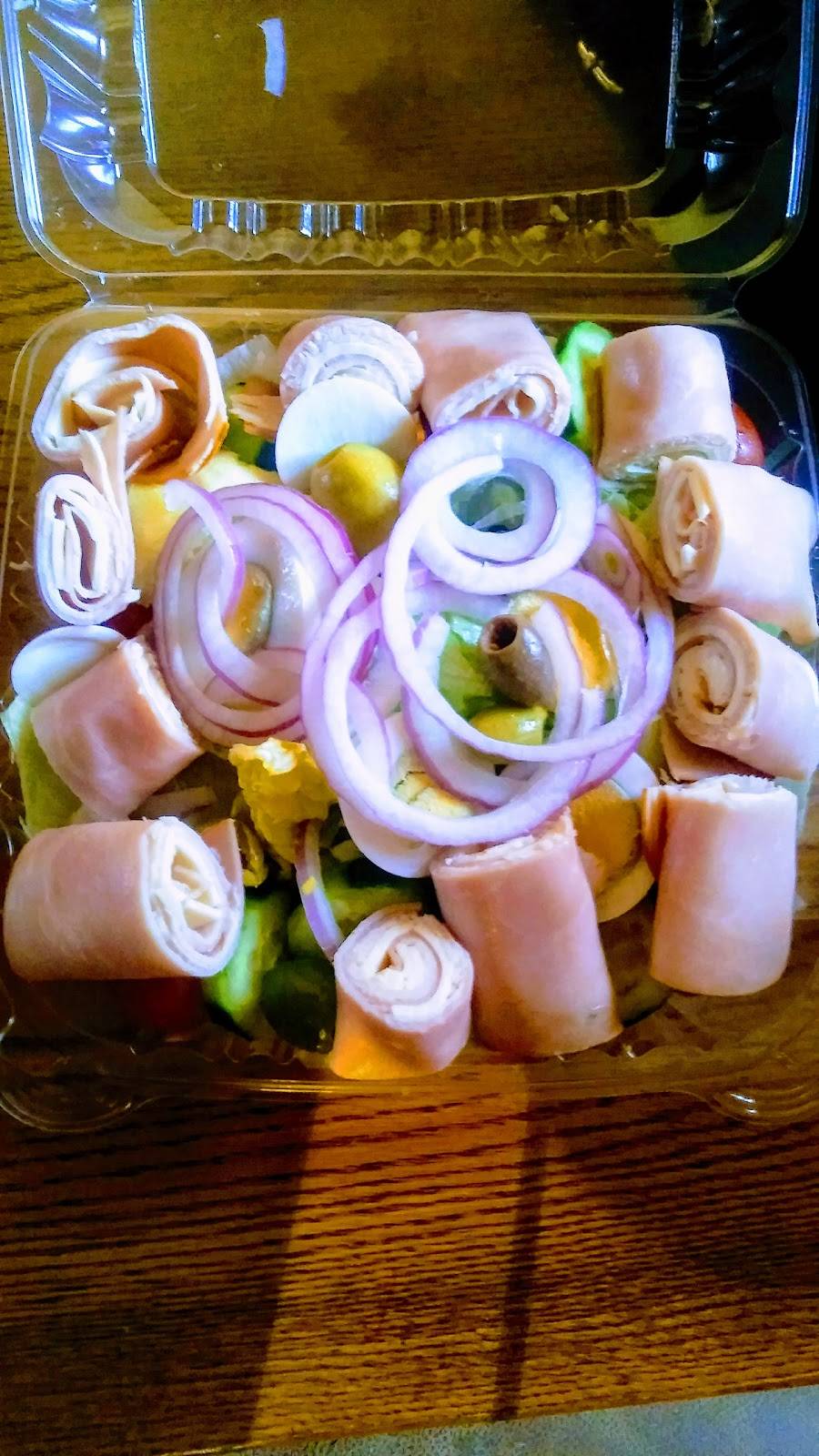 Toscos Italian Delight | restaurant | 301 Main St, Red Hill, PA 18076, USA | 2155412308 OR +1 215-541-2308