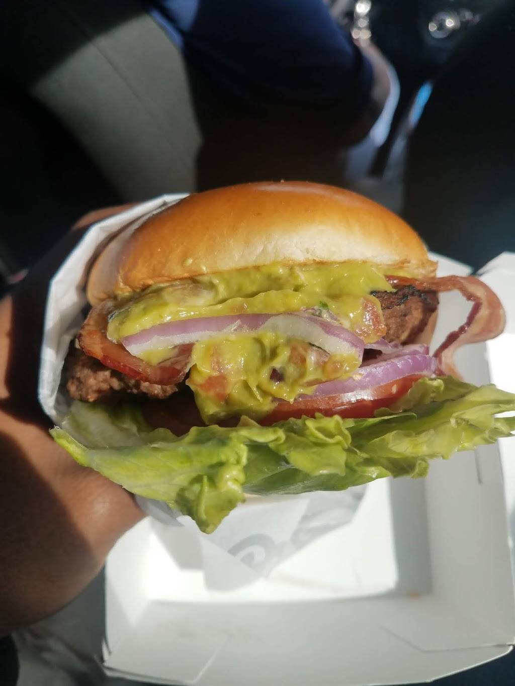 Carls Jr. / Green Burrito | restaurant | 44361 Sierra Hwy, Lancaster, CA 93534, USA | 6619486314 OR +1 661-948-6314