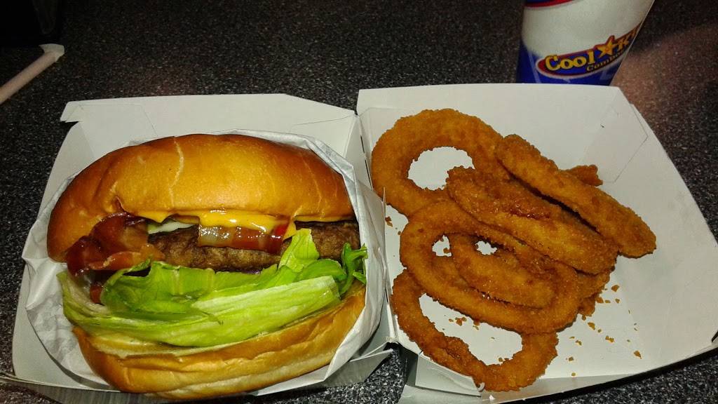 Carls Jr. | restaurant | 69 W Nuevo Rd, Perris, CA 92571, USA | 9519433266 OR +1 951-943-3266