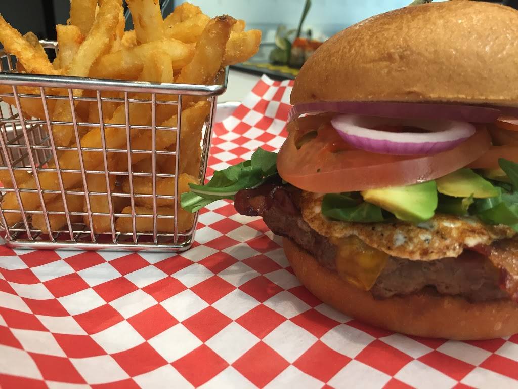 Bunch Bistro | restaurant | 10505 NW 112th Ave #8, Miami, FL 33178, USA | 7865366403 OR +1 786-536-6403