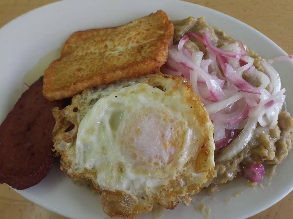 Dominican Restaurant | restaurant | 645 Rodman St, Fall River, MA 02721, USA | 5086767615 OR +1 508-676-7615