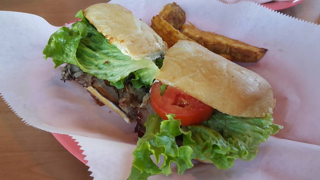 Straw Hat Pizza | meal takeaway | 510 4th St, Williams, CA 95987, USA | 5304735150 OR +1 530-473-5150