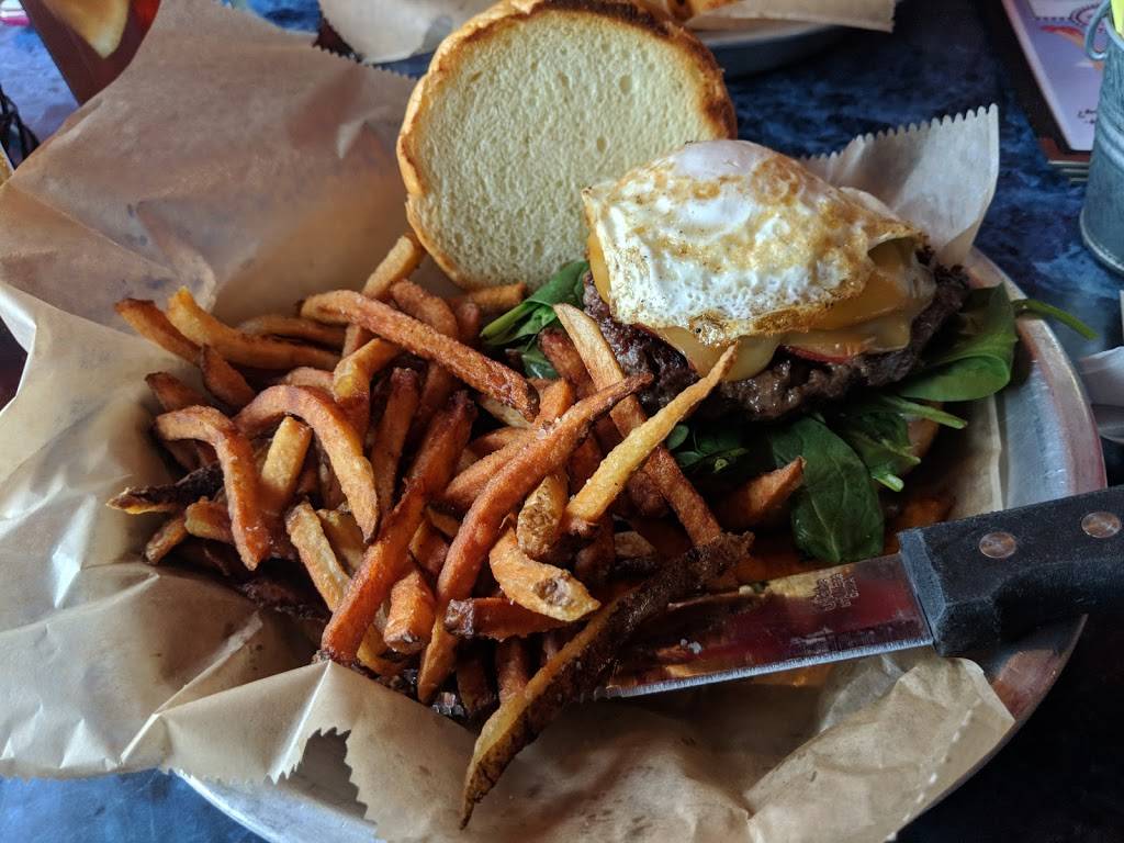 Hamburger Marys | restaurant | 5400 N Clark St, Chicago, IL 60640, USA | 7737846969 OR +1 773-784-6969