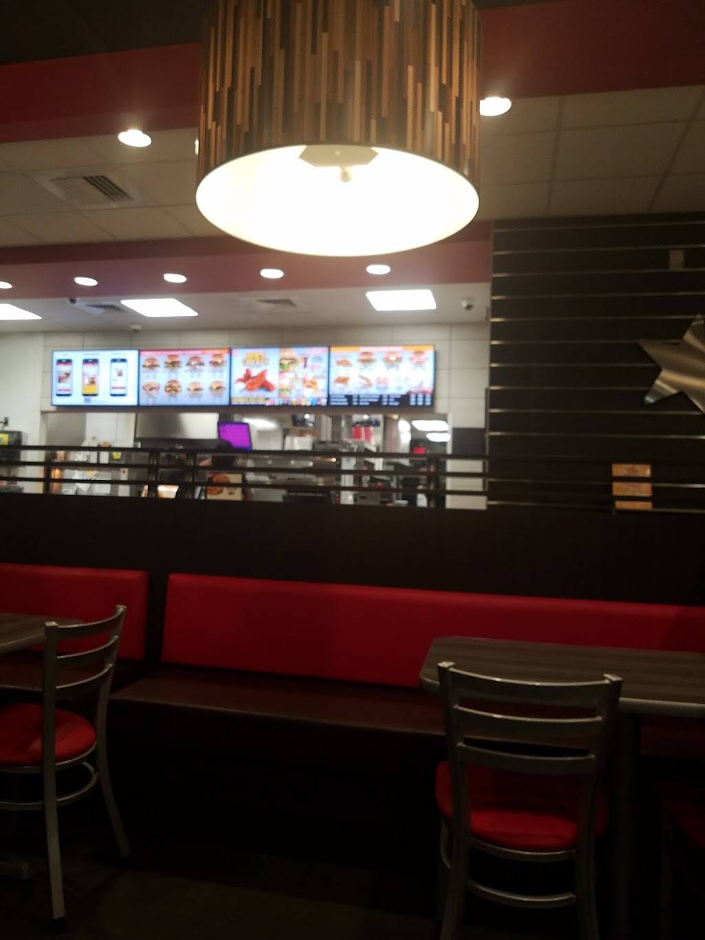 Popeyes Louisiana Kitchen | restaurant | 396 E Main St, Senatobia, MS 38668, USA | 6623018162 OR +1 662-301-8162