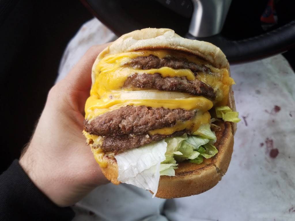 In-N-Out Burger | restaurant | 7930 Van Nuys Blvd, Van Nuys, CA 91402, USA | 8007861000 OR +1 800-786-1000