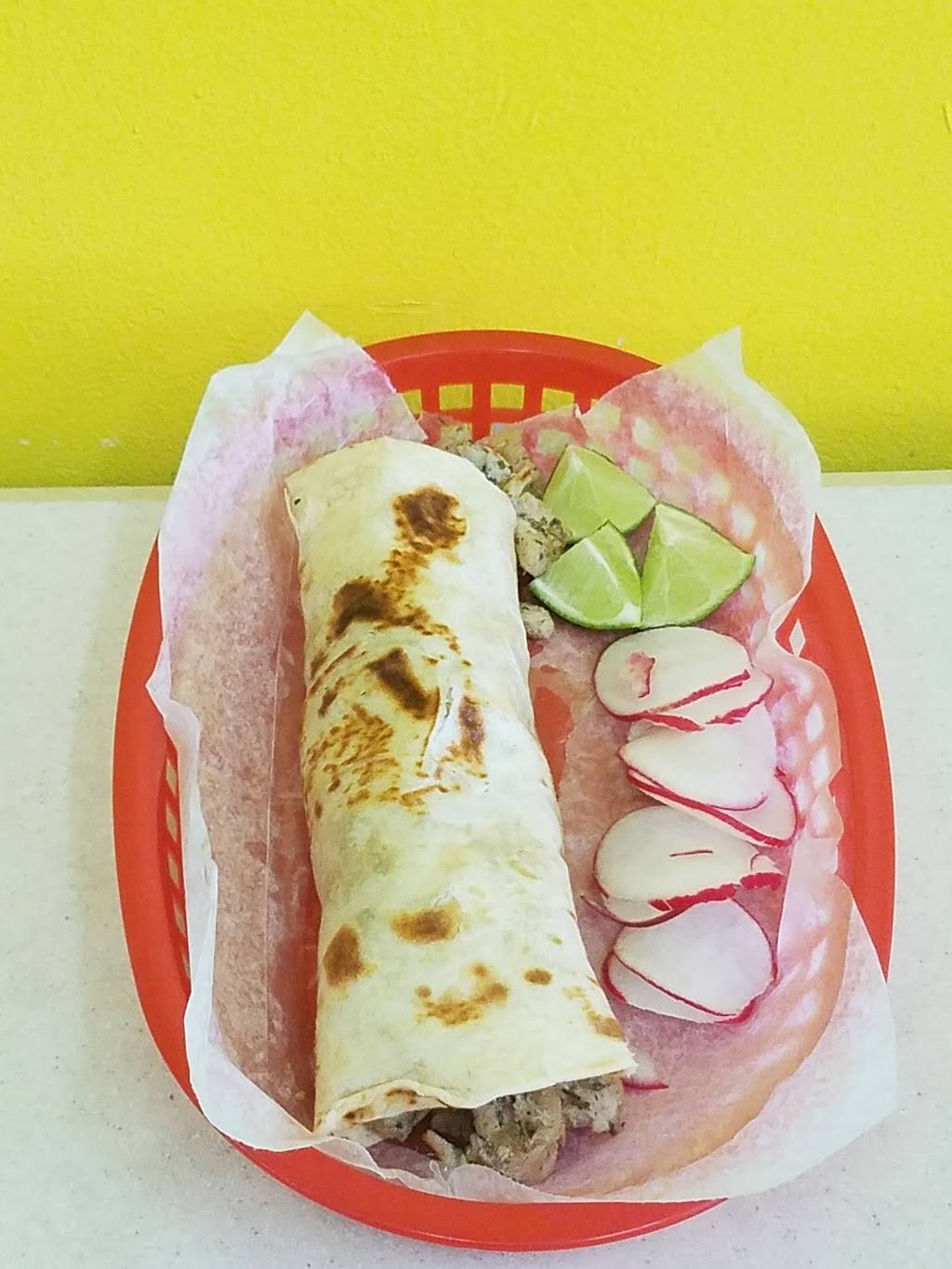 Antojos poblanos El Carmen | restaurant | 603 W Lake St, Maywood, IL 60153, USA | 7083975560 OR +1 708-397-5560