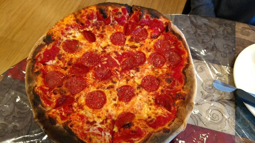 Osteria Peppino Pizzeria | restaurant | 414 Boston St, Topsfield, MA 01983, USA | 9785611361 OR +1 978-561-1361