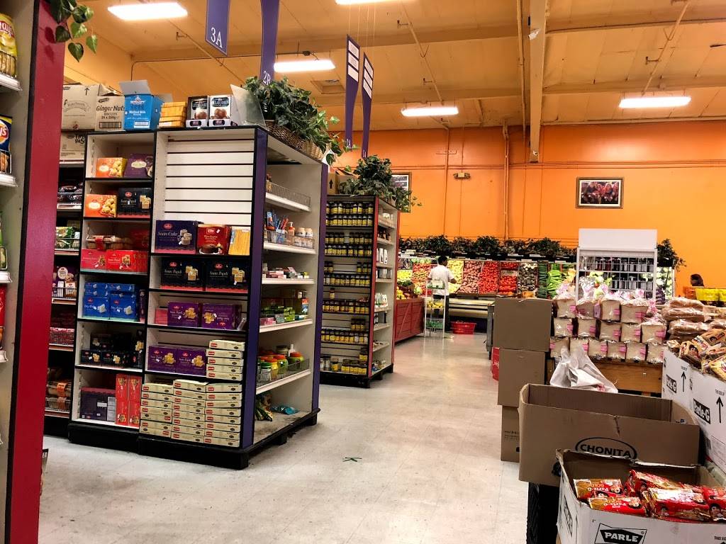 Bharat Bazar Food Court | restaurant | 1165 Reed Ave, Sunnyvale, CA 94086, USA | 4082612424 OR +1 408-261-2424