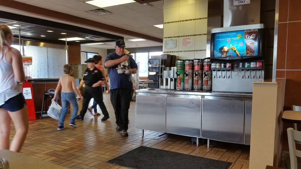 McDonalds | cafe | 240 US Hwy 41 S, Inverness, FL 34450, USA | 3523441465 OR +1 352-344-1465