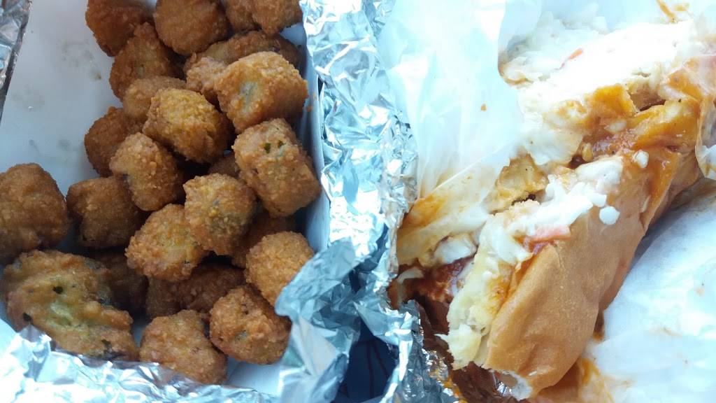 Hot Sauce Williams Barbecue | restaurant | 3770 Lee Rd, Cleveland, OH 44128, USA | 2169214704 OR +1 216-921-4704