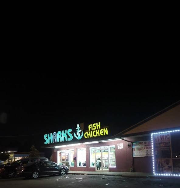 Sharks Fish & Chicken | restaurant | 5834 W Villard Ave, Milwaukee, WI 53218, USA | 4144648888 OR +1 414-464-8888