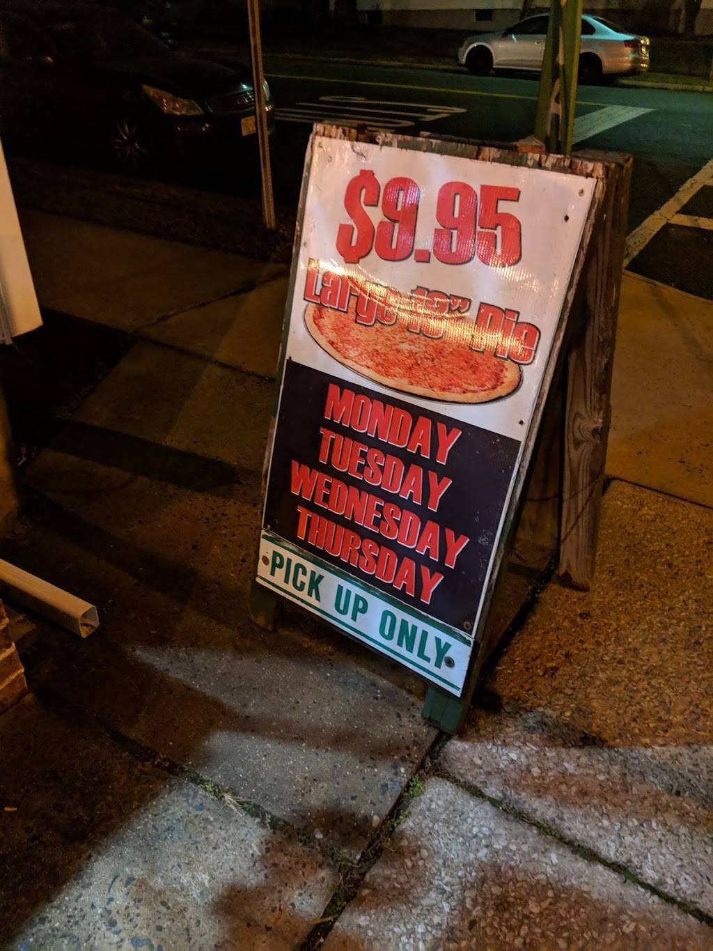 Joes Famous Pizza & Catering | meal delivery | 132 S Pine Ave, South Amboy, NJ 08879, USA | 7327211040 OR +1 732-721-1040