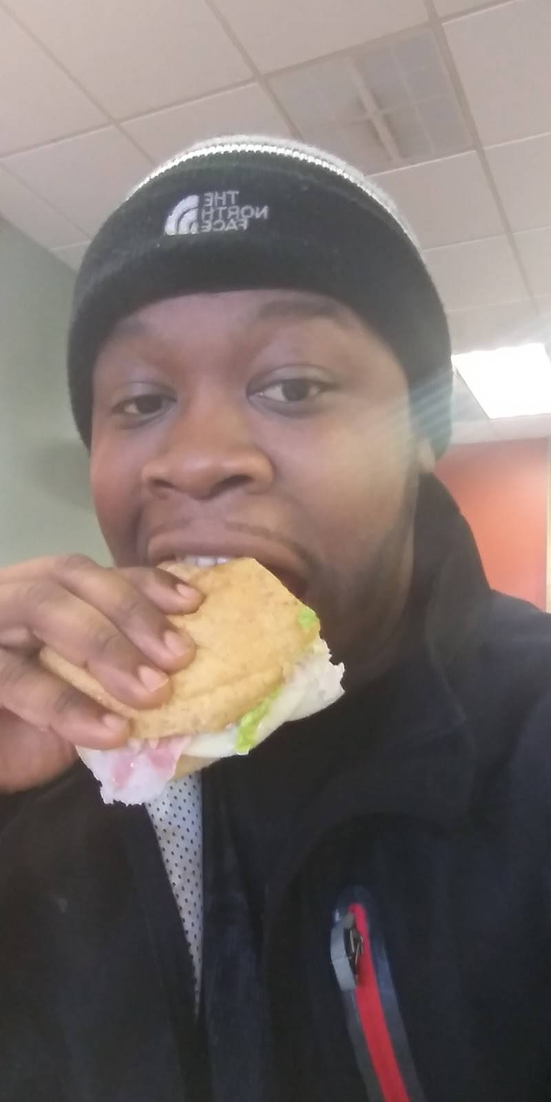 Jersey Mikes Subs | meal takeaway | 7125 Georgetown Rd #800, Indianapolis, IN 46268, USA | 3173904134 OR +1 317-390-4134