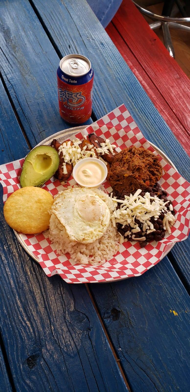 Antojitos La Venezolana | restaurant | 1451 Donelson Pike, Nashville, TN 37217, USA | 6159464501 OR +1 615-946-4501