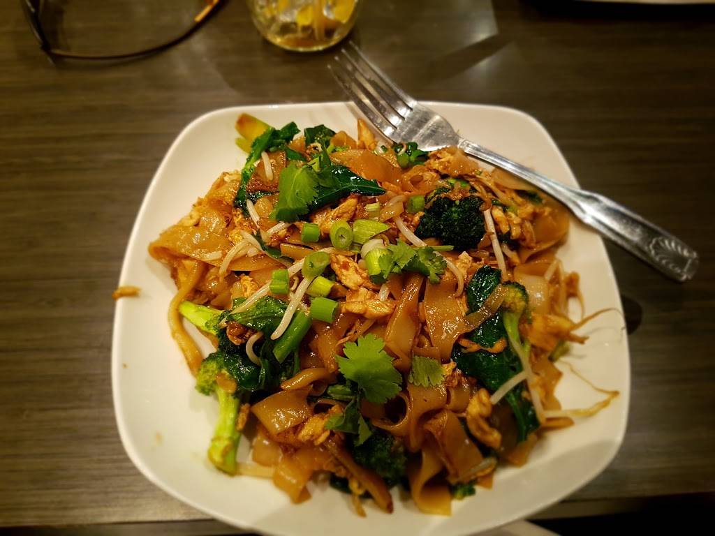 Ginger Thai | restaurant | 27110 Cinco Ranch Blvd #1100, Katy, TX 77494, USA | 2813947077 OR +1 281-394-7077