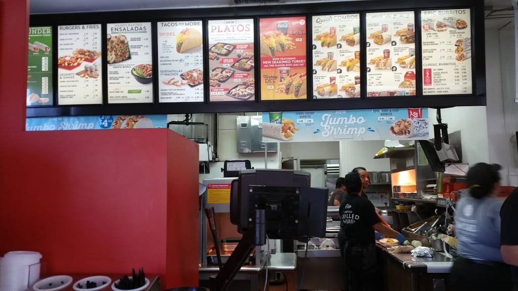 Del Taco | meal takeaway | 25542 Marguerite Pkwy, Mission Viejo, CA 92692, USA | 9497707888 OR +1 949-770-7888