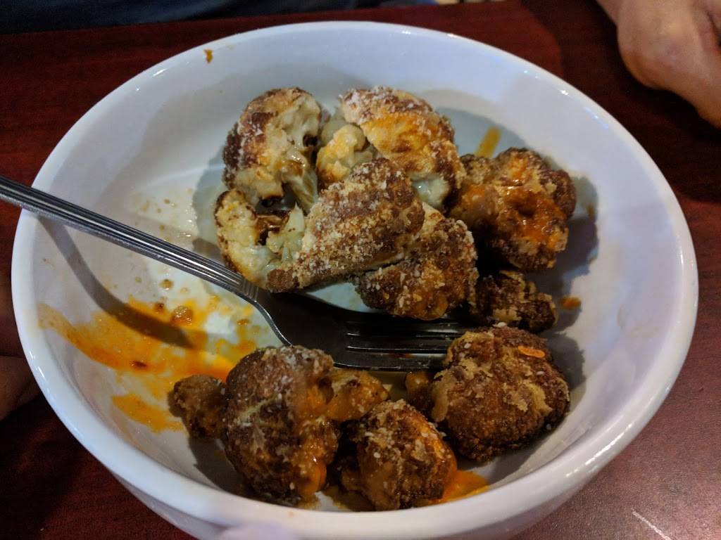 Buffalo Wings & Rings | restaurant | 3020 Floyd Ave #601, Modesto, CA 95355, USA | 2095519464 OR +1 209-551-9464