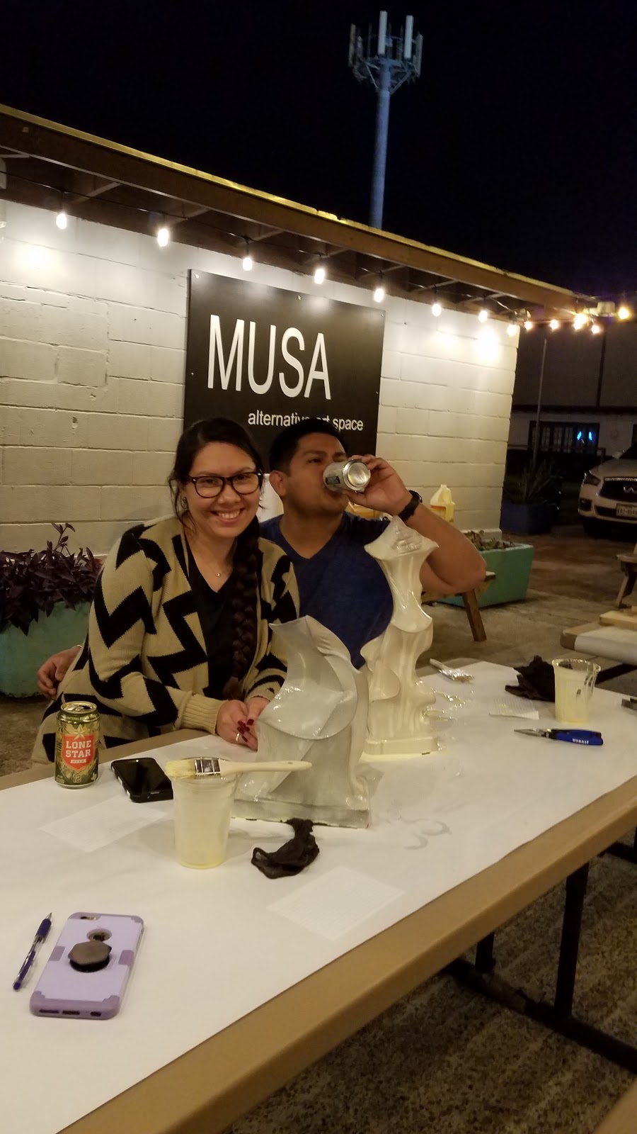 Frontera Beer and Wine Garden | restaurant | 3301 San Bernardo Ave #24a, Laredo, TX 78040, USA | 9566452512 OR +1 956-645-2512