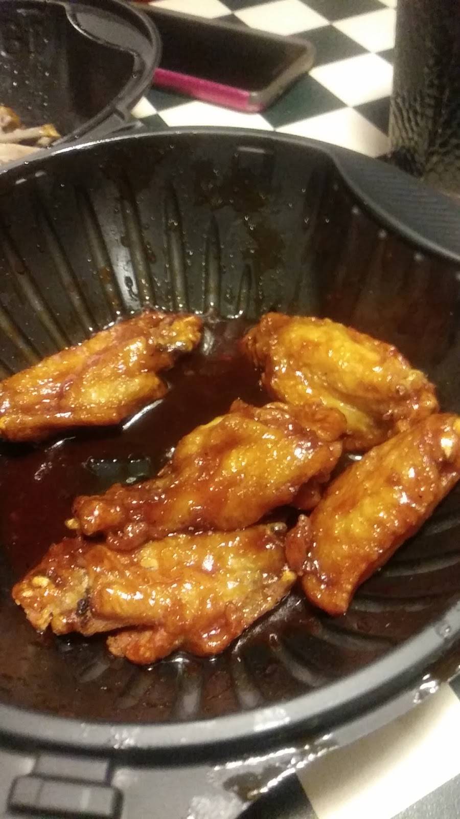 Pizza Hut | meal delivery | 1571 N Zaragoza Rd, El Paso, TX 79936, USA | 9158552335 OR +1 915-855-2335