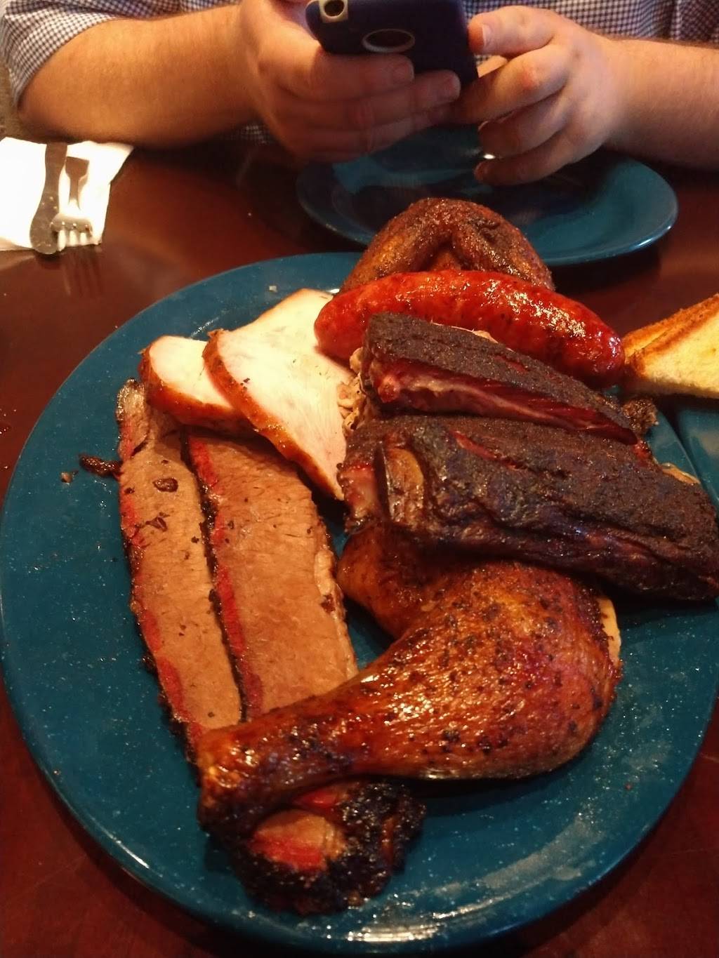 MOJO Federal Swine & Spirits | restaurant | 130 S Tennessee Ave, Lakeland, FL 33801, USA | 8639374226 OR +1 863-937-4226